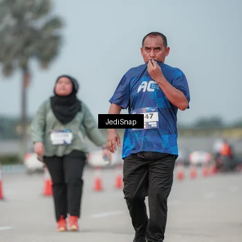 Runner Photo 7555519