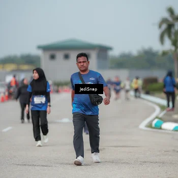Runner Photo 7555532