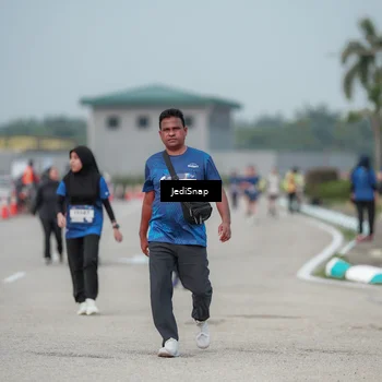 Runner Photo 7555534