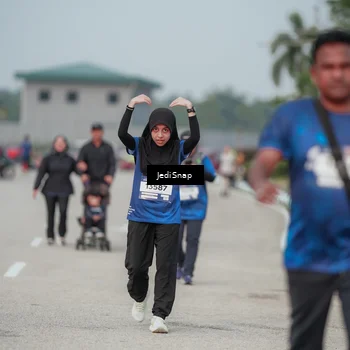 Runner Photo 7555537