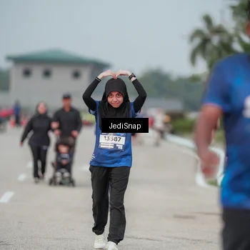 Runner Photo 7555566