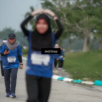 Runner Photo 7555569
