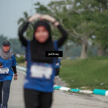 Runner Photo 7555571