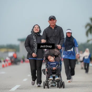Runner Photo 7555579