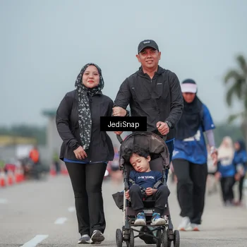 Runner Photo 7555585