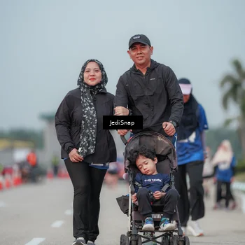 Runner Photo 7555592