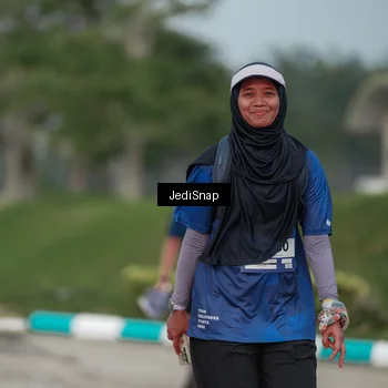Runner Photo 7555610