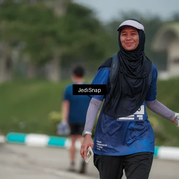 Runner Photo 7555613