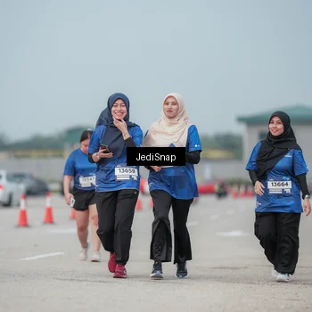 Runner Photo 7555618