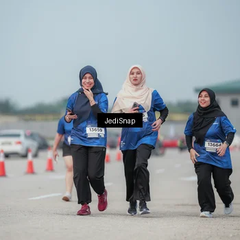 Runner Photo 7555623