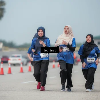 Runner Photo 7555624