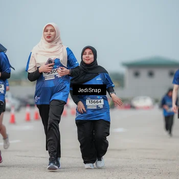 Runner Photo 7555630