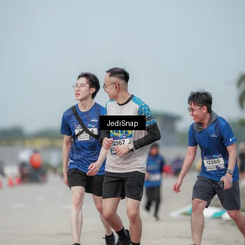 Runner Photo 7555639