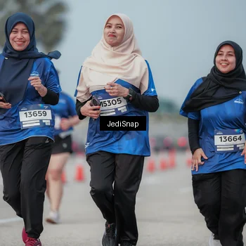 Runner Photo 7555641
