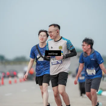 Runner Photo 7555642