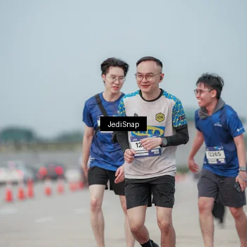 Runner Photo 7555655