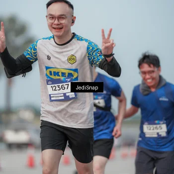 Runner Photo 7555660