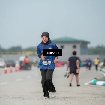 Runner Photo 7555671