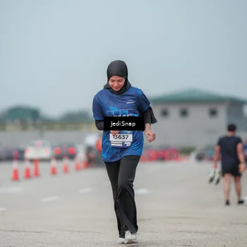 Runner Photo 7555678