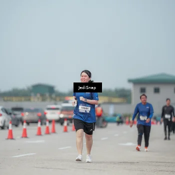 Runner Photo 7555680