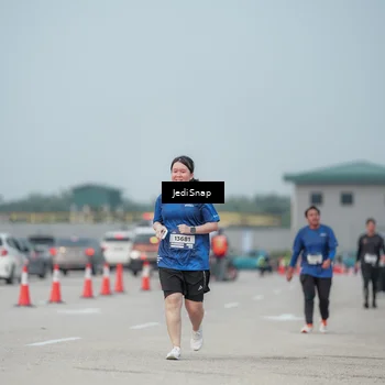 Runner Photo 7555684