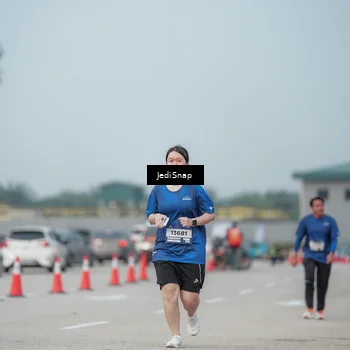 Runner Photo 7555689