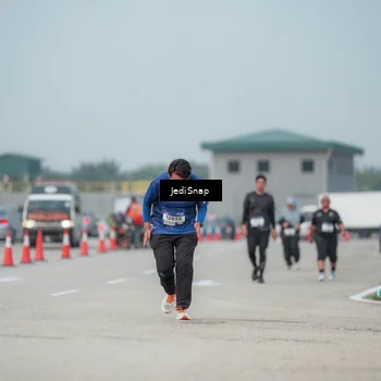 Runner Photo 7555697