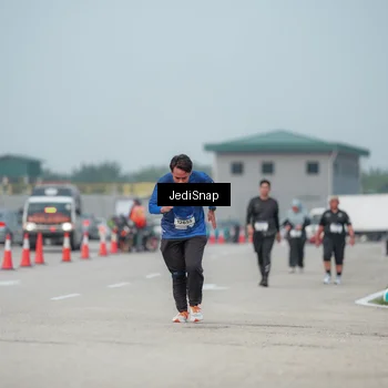 Runner Photo 7555698