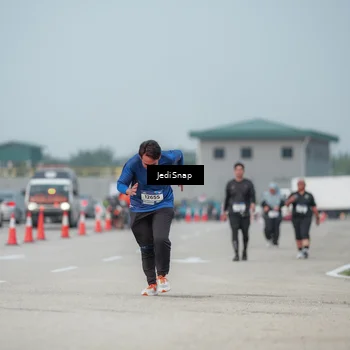 Runner Photo 7555702
