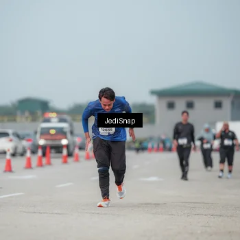 Runner Photo 7555704
