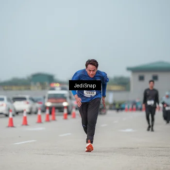 Runner Photo 7555708