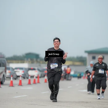 Runner Photo 7555723