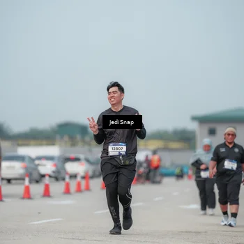 Runner Photo 7555725