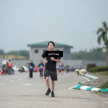Runner Photo 7555765