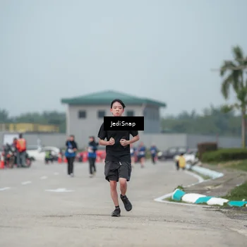 Runner Photo 7555766