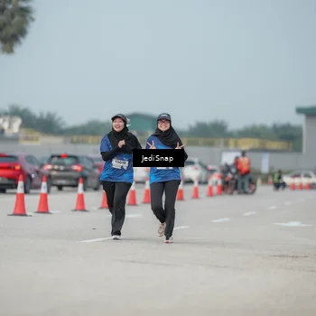 Runner Photo 7555773