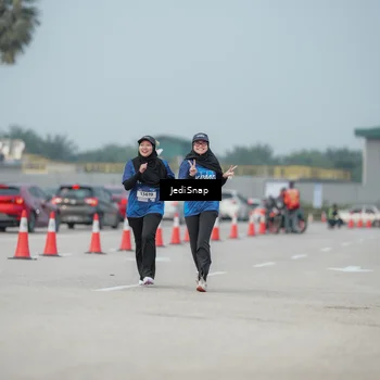 Runner Photo 7555774