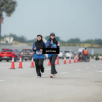 Runner Photo 7555775