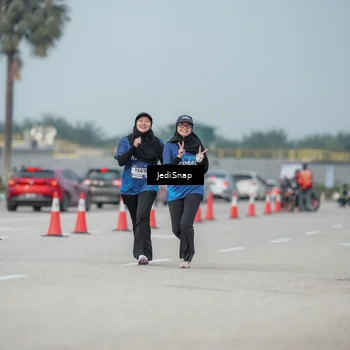 Runner Photo 7555777