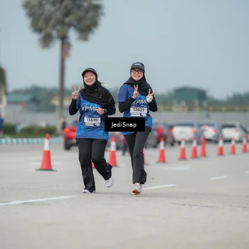 Runner Photo 7555794