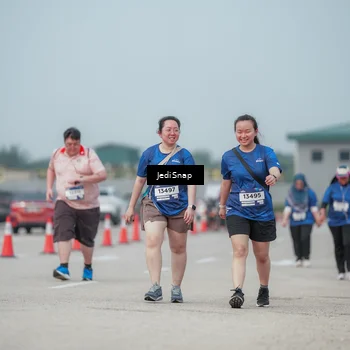 Runner Photo 7555801