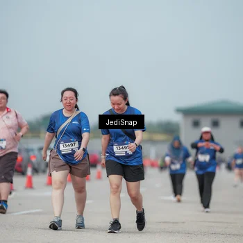 Runner Photo 7555804