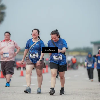 Runner Photo 7555814