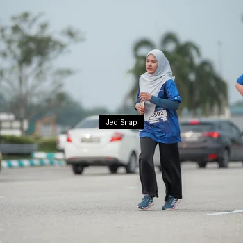 Runner Photo 7555840