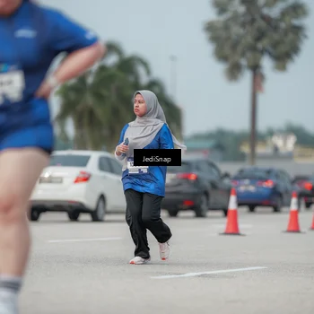 Runner Photo 7555857