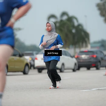 Runner Photo 7555862
