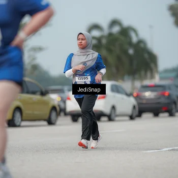 Runner Photo 7555864
