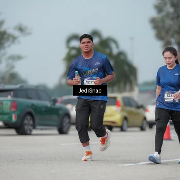Runner Photo 7555867