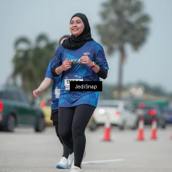 Runner Photo 7555876