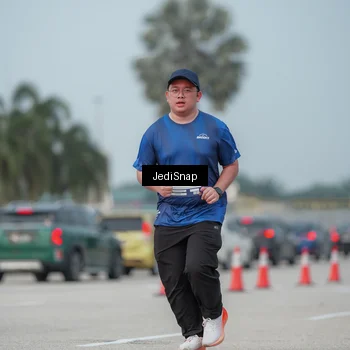 Runner Photo 7555895